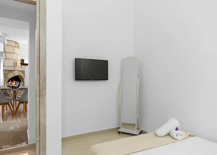 Vasteka House 2 Apartment